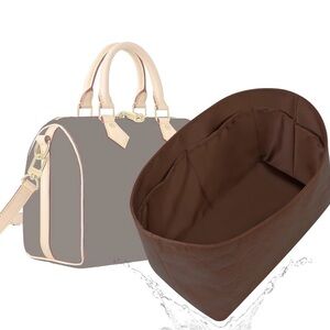 Bag organizer insert.